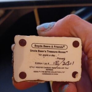 Boyds Bears & Friends Uncle Bean's Treasure Box